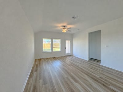 Property photo 3 at 166 Jake Pine DR - 3 bed 2 bath home