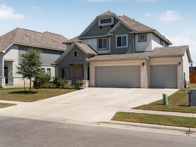 Property photo 2 at 167 Dogvane CIR - 5 bed 2 bath home