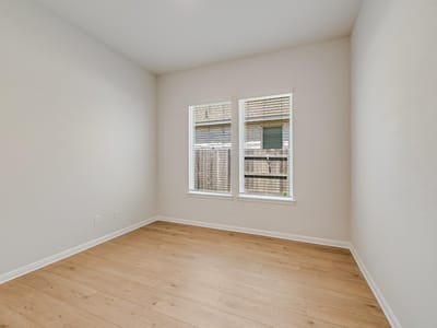 Living area at 167 Grand Canyon WAY - 4 bed 3 bath home