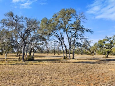 Living area at 167 Mr Charlie Ln - Trinity Oaks Preserve/Round Mo, Round Mountain, TX