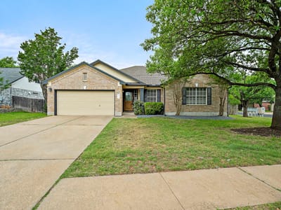 Living area at 16700 Anjou LN - 4 bed 2 bath home