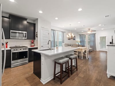 Living area at 1673 Turtle Bay LOOP - 4 bed 3 bath home