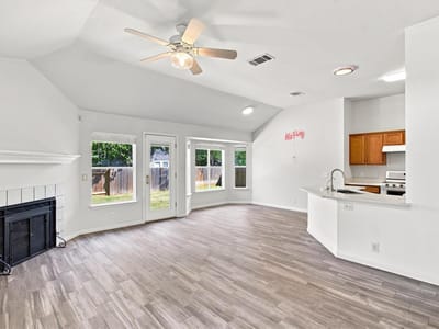 Property photo 5 at 168 Beau LN - 3 bed 2 bath home