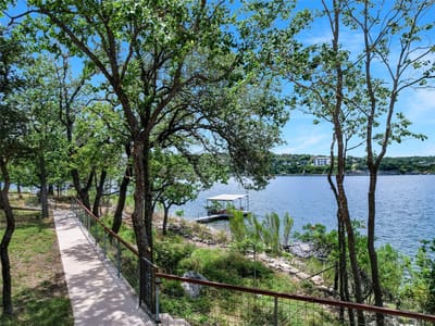 Property photo 4 at 16809 Hurst Creek CIR - 1 bed 1 bath home