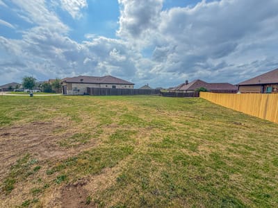 Living area at 169 Greg Ln - Home Place/Jarrell 2nd Minor A, Jarrell, TX