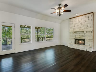 Property photo 4 at 17 Falling Leaf LN - 3 bed 2 bath home