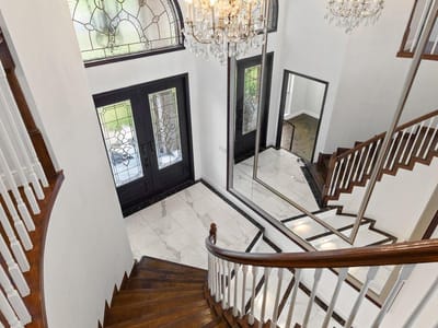 Property photo 3 at 17 Hedgebrook WAY - 4 bed 3 bath home