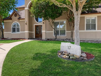Property photo 3 at 17 Horseshoe CT - 5 bed 4 bath home