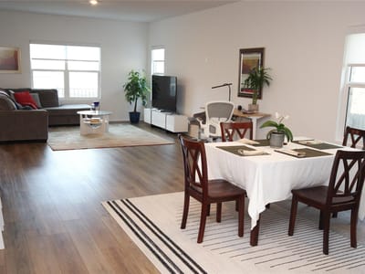 Living area at 170 Maravillas Bnd - 4 bed 3 bath home