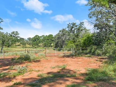 Property photo 4 at 170 Split Oak RD - GARRETT, JOHN (V L EVANS), Smithville, TX