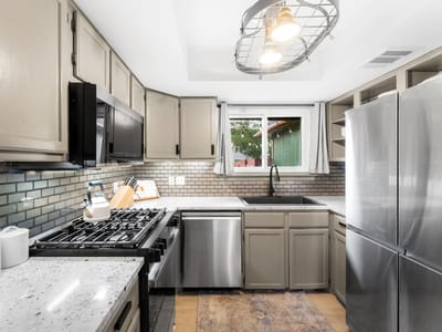 Property photo 3 at 1701 Greenlawn BLVD - 3 bed 2 bath home