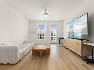 Primary bedroom at 1701 Simond Ave Unit #612 - 1 bed 1 bath home