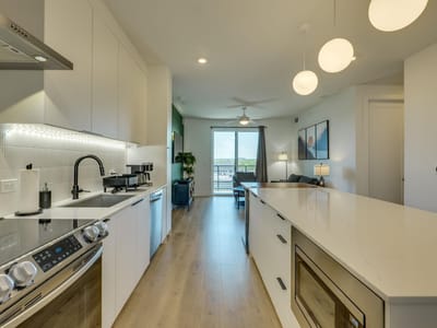 Living area at 1701 Simond Ave Unit #618 - 2 bed 2 bath home