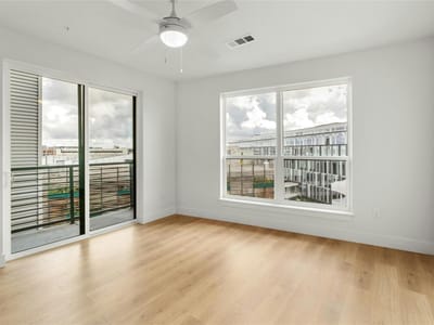 Primary bedroom at 1701 Simond Ave Unit #644 - 1 bed 1 bath home