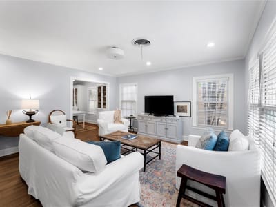 Living area at 1701 W 33rd ST - 2 bed 1 bath home