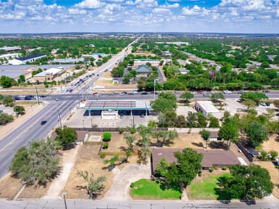 Property photo 2 at 1702 Lone Oak DR - Highway Village, Leander, TX