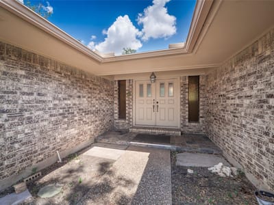 Property photo 4 at 1702 Lone Oak DR - Highway Village, Leander, TX