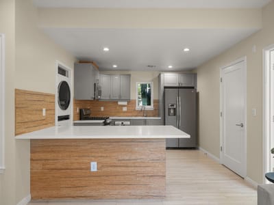 Property photo 3 at 1705 E 14th ST Unit #B - 3 bed 2 bath home