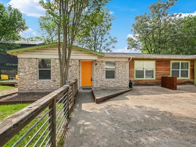 Property photo 4 at 1705 E 14th ST Unit #B - 3 bed 2 bath home