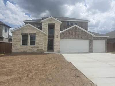Living area at 1705 Lorant LN - 5 bed 3 bath home