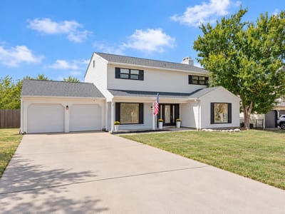 Photo 2 of 40 at 1706 Lime Rock DR - 4 bed 2 bath home