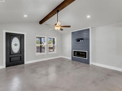 Property photo 4 at 1706 Redwood DR - 3 bed 2 bath home