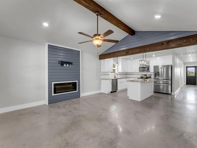 Property photo 5 at 1706 Redwood DR - 3 bed 2 bath home