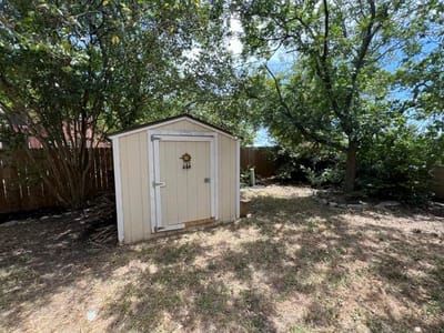 Property photo 5 at 1706 Rosenborough CV - 3 bed 2 bath home