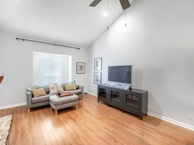 Property photo 5 at 1706 Timberwood DR - 2 bed 2 bath home