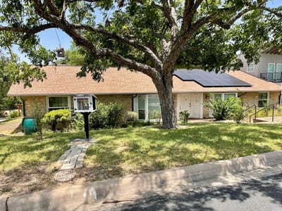 Property photo 2 at 1706 Windoak DR - 5 bed 3 bath home