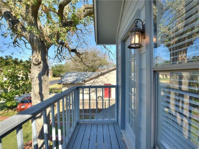 Photo 3 of 29 at 1707 Brokenshoe DR - 4 bed 2 bath home