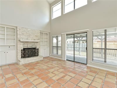 Photo 5 of 29 at 1707 Brokenshoe DR - 4 bed 2 bath home