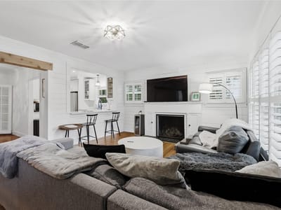 Primary bedroom at 1707 Northwood Rd - 2 bed 1 bath home