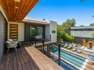 Property photo 2 at 1707 Willow ST - 4 bed 4 bath home