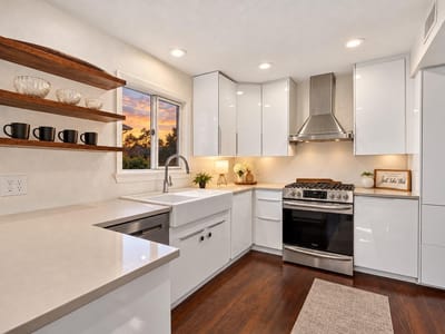 Photo 3 of 24 at 1709 Brackenridge ST - 4 bed 2 bath home