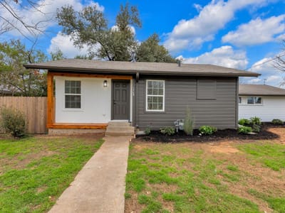 Kitchen at 1709 Cecelia St - 3 bed 2 bath home