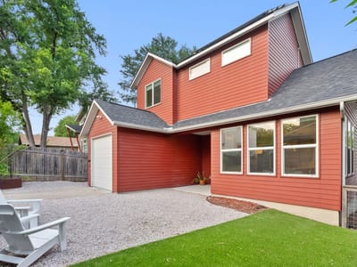 Living area at 1709 Perez ST Unit #2 - 2 bed 2 bath home