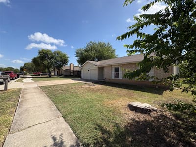 Property photo 2 at 1709 W Mesa Park DR - 3 bed 2 bath home