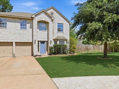 Living area at 1710 Amber Skyway CV - 4 bed 2 bath home