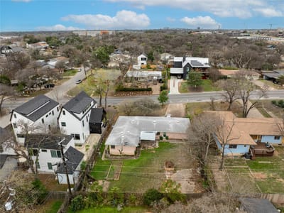 Property photo 5 at 1710 Woodland Ave - 3 bed 2 bath home