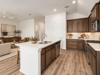 Photo 4 of 31 at 17109 Orinda LN - 3 bed 2 bath home