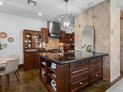 Photo 3 of 24 at 1711 Ravey ST Unit #1711 - 2 bed 2 bath home