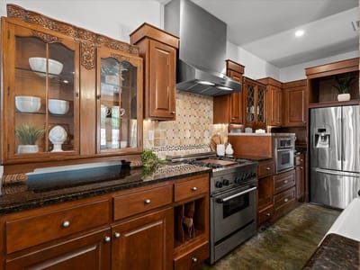 Photo 5 of 24 at 1711 Ravey ST Unit #1711 - 2 bed 2 bath home