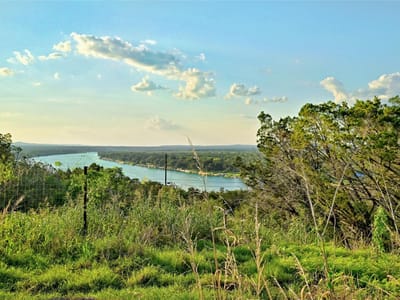 Living area at 1711 W FM 2147 - Lake Marble Falls, Marble Falls, TX
