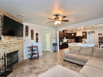 Property photo 3 at 1712 Uhland DR - 3 bed 2 bath home