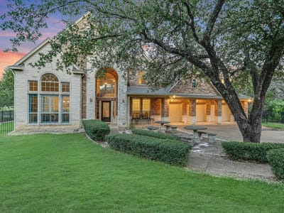 Property photo 2 at 17120 Northlake Hills DR - 4 bed 3 bath home