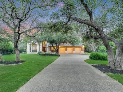 Property photo 4 at 17120 Northlake Hills DR - 4 bed 3 bath home