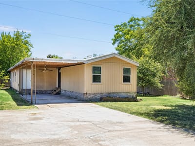Property photo 3 at 1719 Millhouse DR - 5 bed 2 bath home