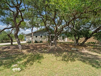 Living area at 172 Bluff TRL - 3 bed 2 bath home