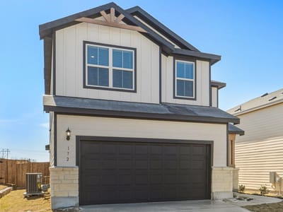 Living area at 172 Golden Bell WAY - 3 bed 2 bath home